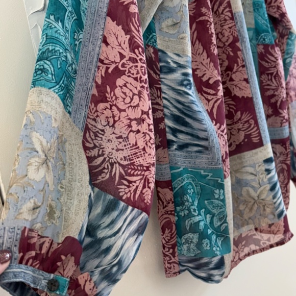 Coldwater Creek Women's SZ S Maroon Blue Cream Blouse Front 1/2 Button w/ Tie - Picture 12 of 13